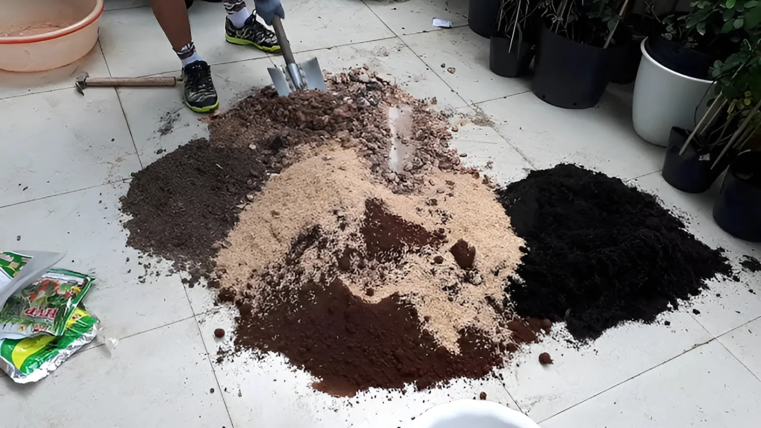 Các bước trộn giá thể trồng cây đúng kỹ thuật tại nhà