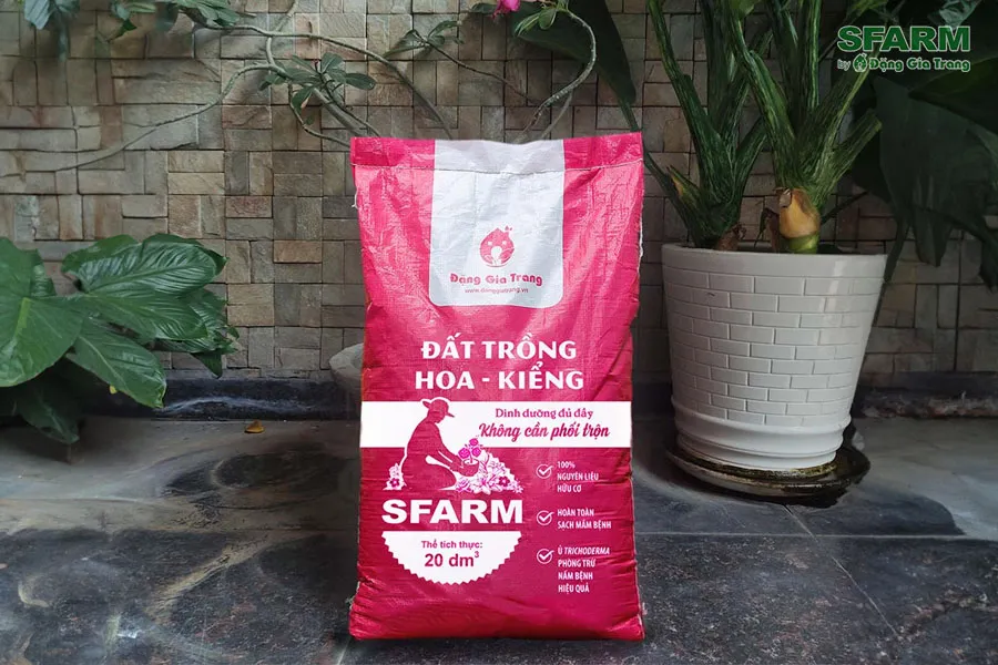 Đất trồng hoa kiểng SFARM thích hợp cho các loại hoa, bonsai, cây cảnh,â€¦