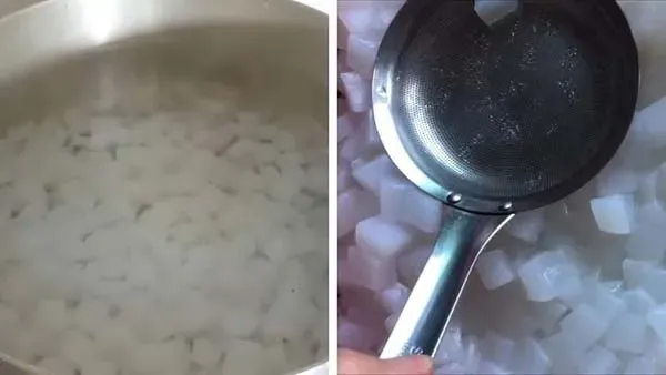 Luộc đất trồng bạc hà để loại bỏ mầm bệnh, đây là bước quan trọng khi thay chậu