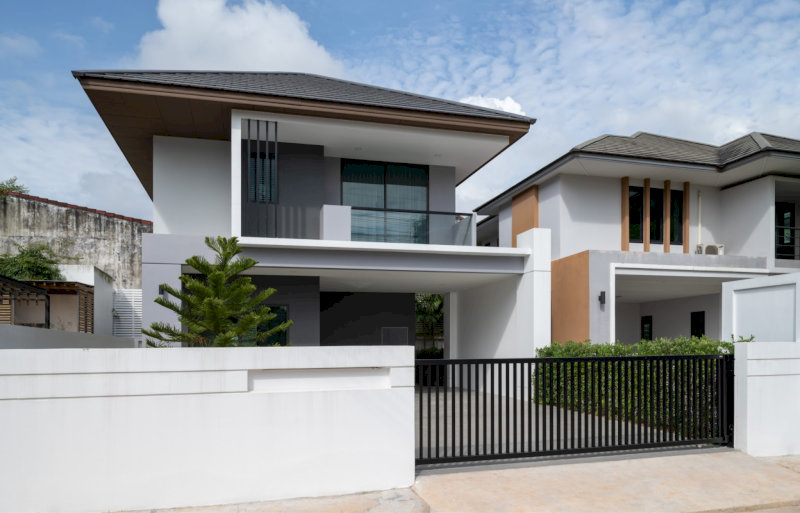 Nhà Hướng Tây Bắc Nên Trồng Cây Gì Để Hút Tài Lộc Và Hóa Giải Nắng Gắt