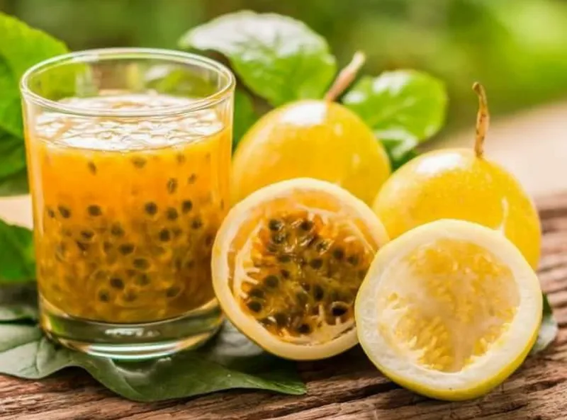 Nhãn lòng vàng và nhãn lòng tím đều có dịch vị vàng óng và hương vị thơm ngon